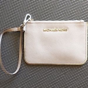 Michael Kors Jet Set wristlet